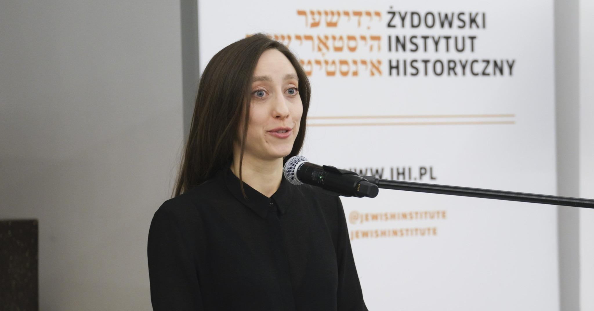 Marta Kapełuś, kuratorka wystawy, fot. Renata Zawadzka-Ben Dor